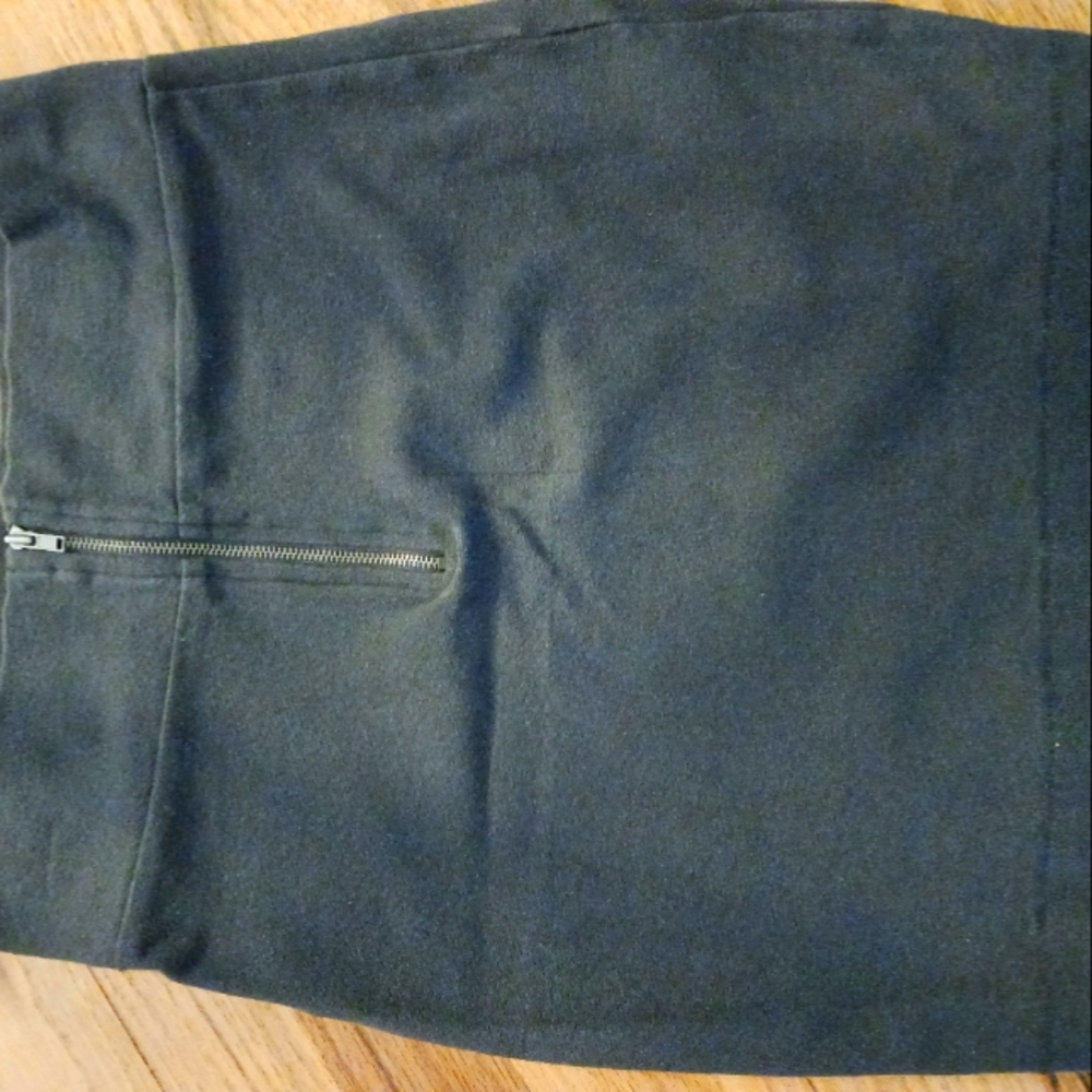 Dark gray skirt, small, mini